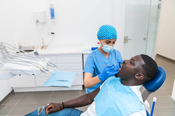 Best Dentist for Tooth Abscess  in Flatonia, TX